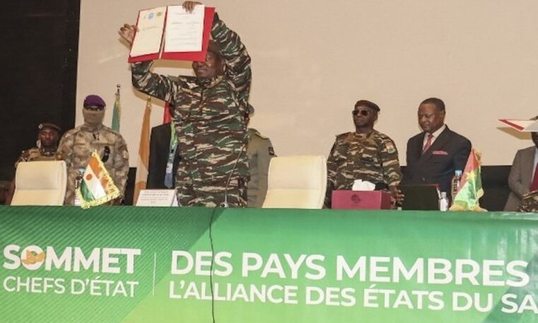 Retrait des pays du Sahel de la CPI : une menace pour les victimes de crimes graves