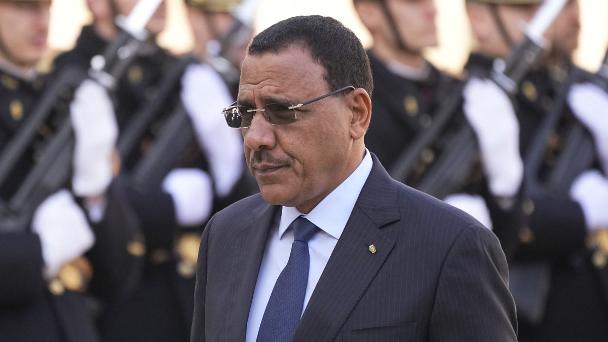 Deux ans de captivité pour Mohamed Bazoum au Niger : un déni de justice persistant