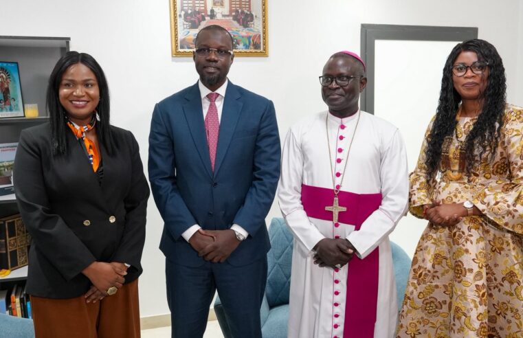 Rencontre historique entre le Premier ministre sonko et l&rsquo;archevêque guèye avant popenguine 2026