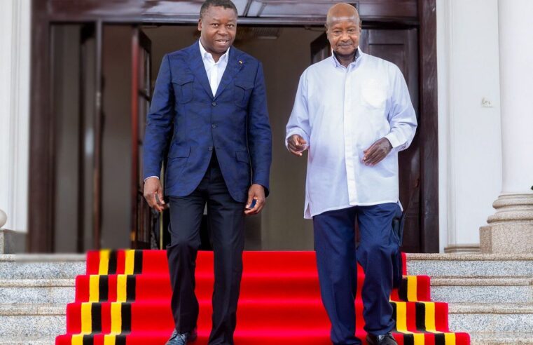 Échange entre Faure Gnassingbé et Yoweri Museveni : sécurité et intégration africaine au cœur des discussions