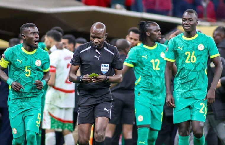 Décision Fifa contre comportements arbitraux et propos racistes