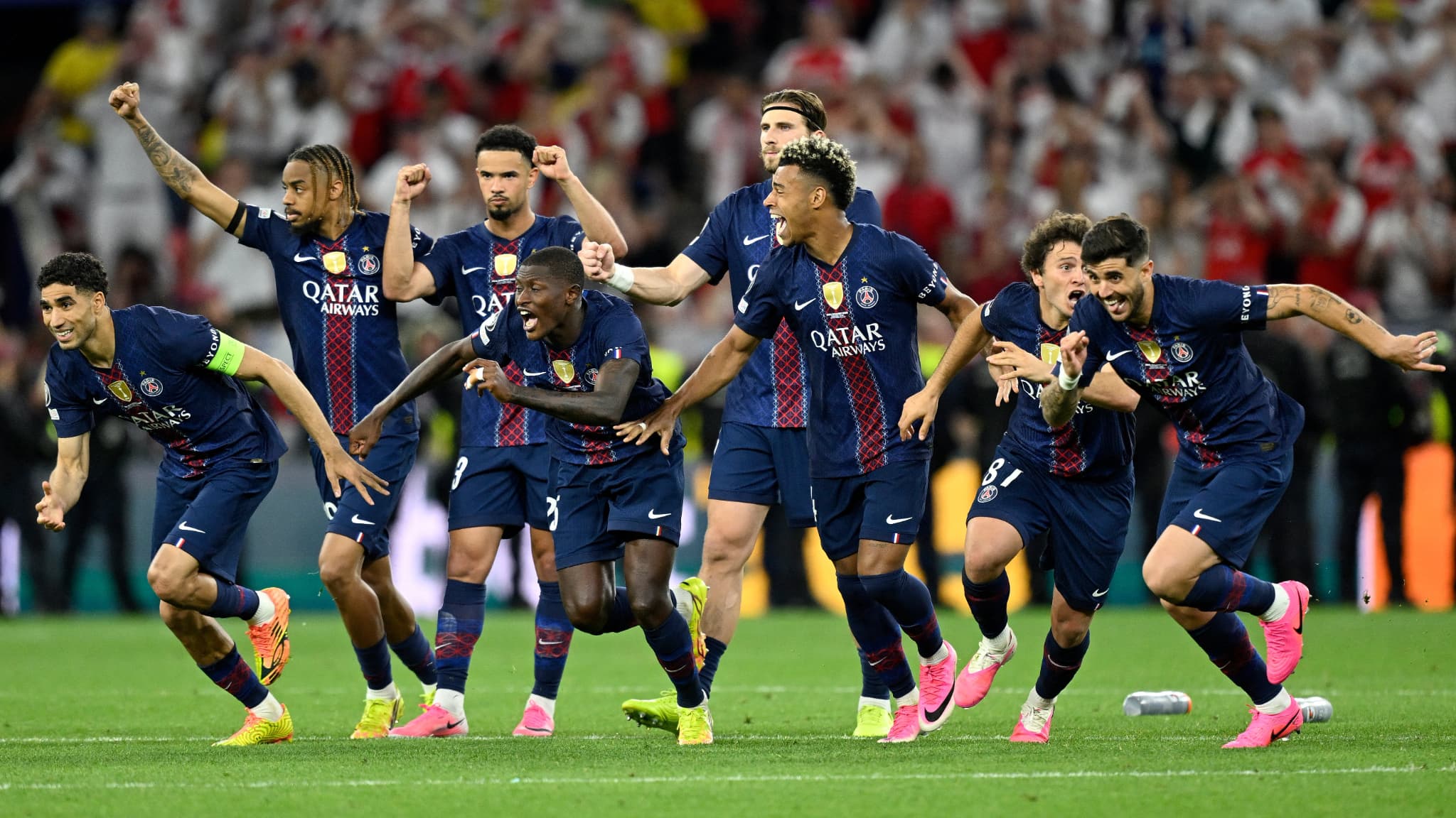 PSG sacré en Ligue des champions : Dembélé et Neves brillent sous les projecteurs