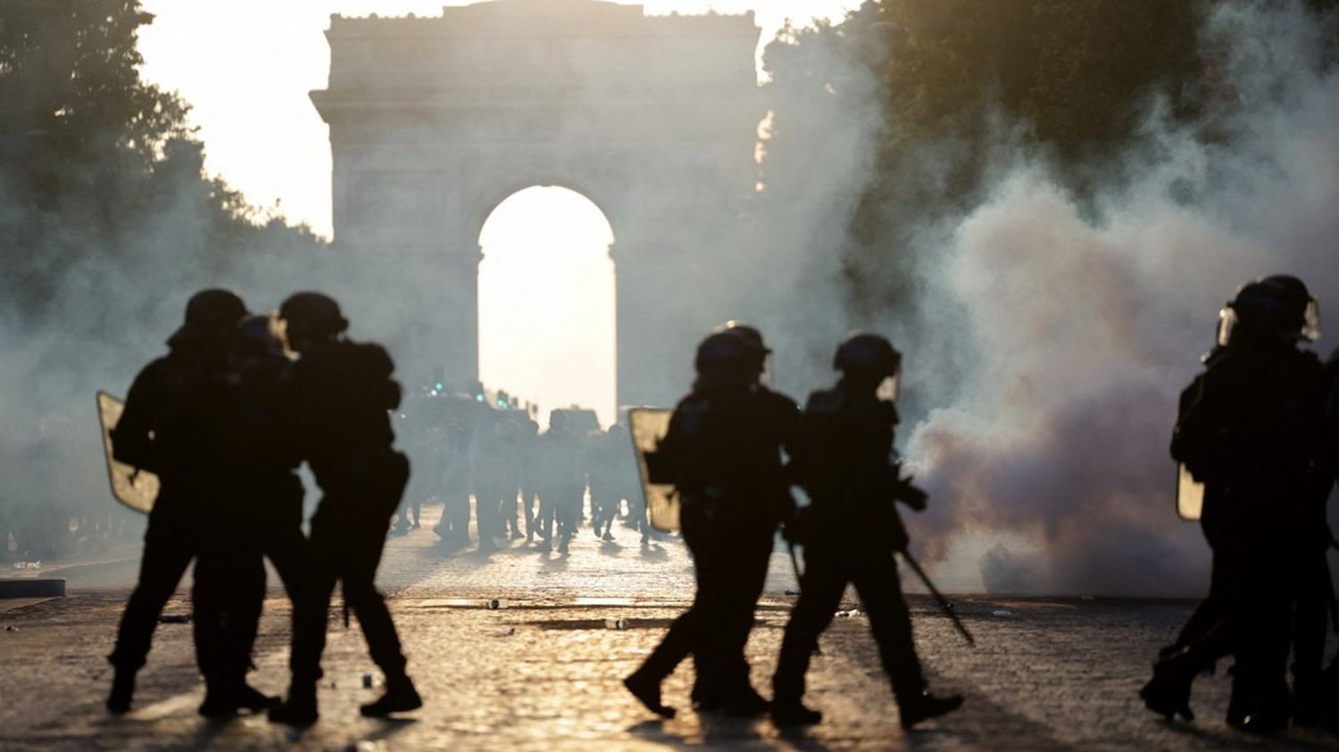 Explosion des interpellations après la victoire du psg en ligue des champions