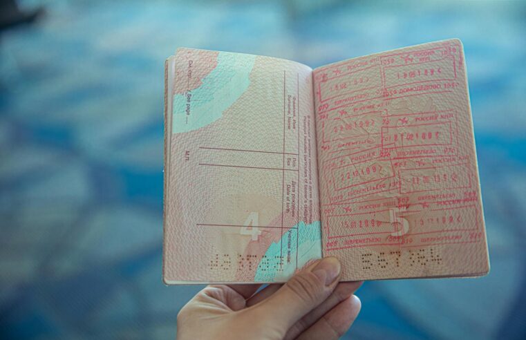 Démantèlement d&rsquo;un réseau chinois de faux visas par la police de Dakar