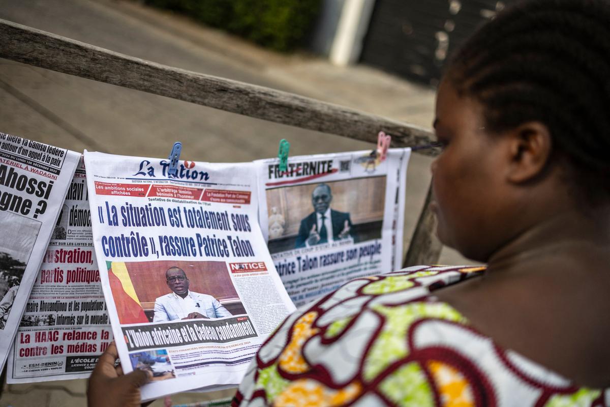 Bénin : coup d’état avorté, putschistes introuvables et otages sains et saufs
