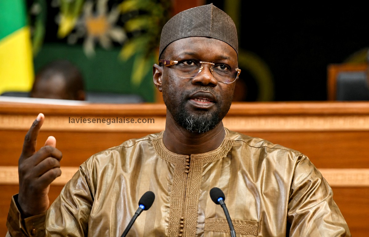 Ousmane Sonko affronte les députés au Sénégal : questions cruciales sur la gouvernance