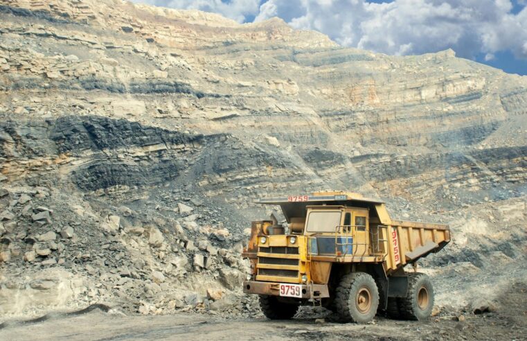 Le Niger prend les rênes de son uranium : TSUMCO remplace Orano à Arlit