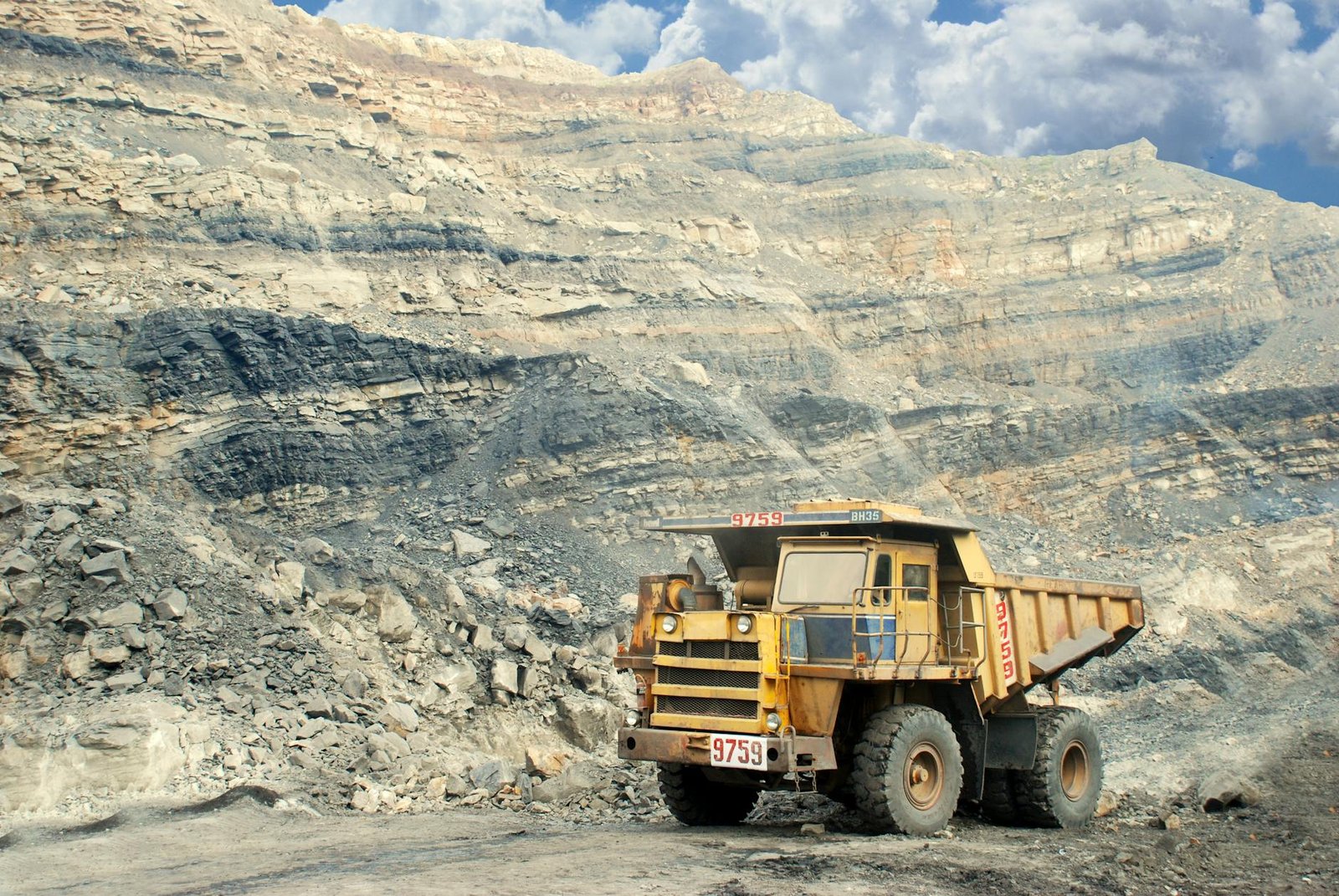 Le Niger prend les rênes de son uranium : TSUMCO remplace Orano à Arlit
