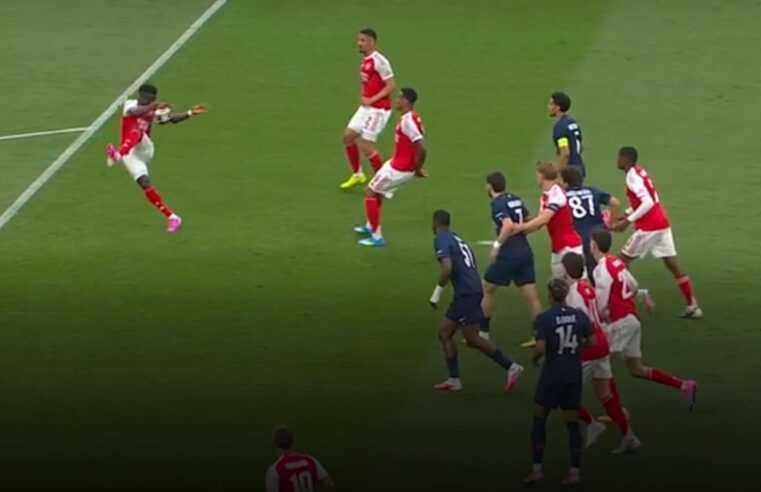 Main de saka lors de la finale psg-arsenal : l&rsquo;arbitrage sous le feu des critiques