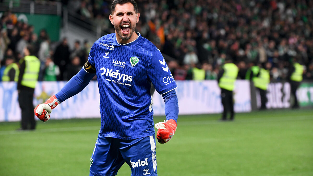 Saint-Étienne s&rsquo;impose aux tirs au but contre rodez : vers un barrage pour la ligue 1