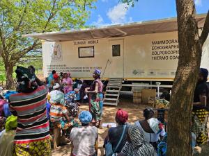 Le Burkina Faso révolutionne la lutte contre le cancer du col de l&rsquo;utérus