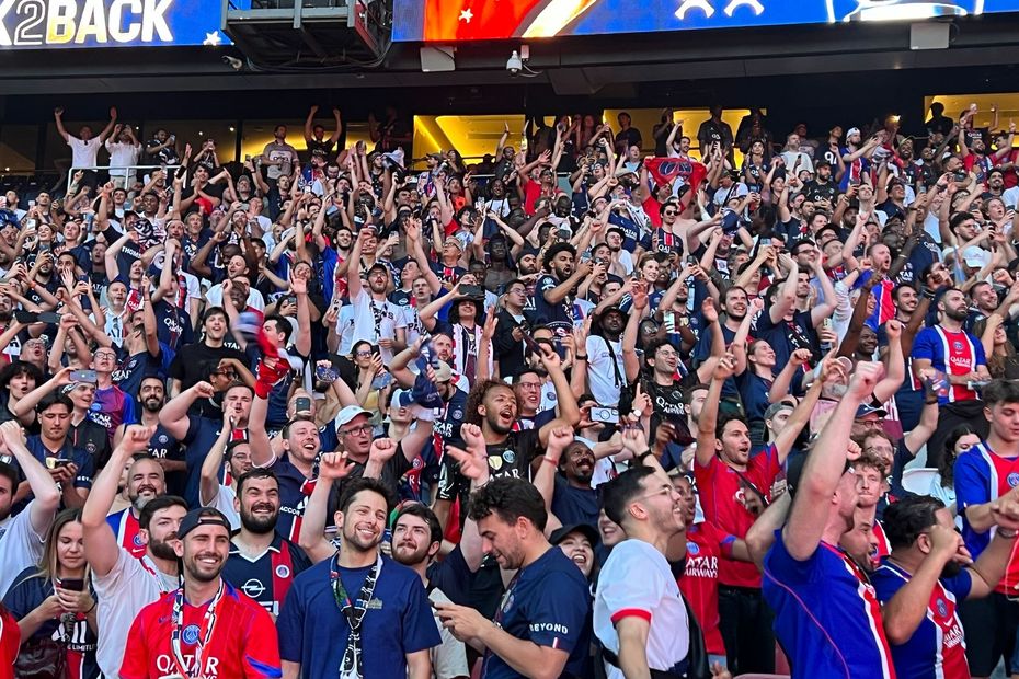 Psg sacré champion d&rsquo;europe : une fête géante dans les rues de Paris