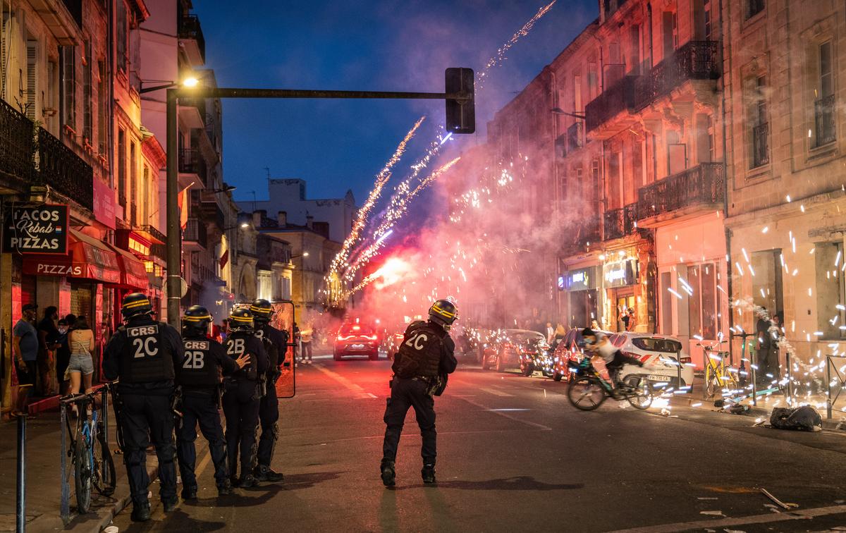 Incidents et arrestations à Paris et en province suite au triomphe du PSG en Ligue des champions