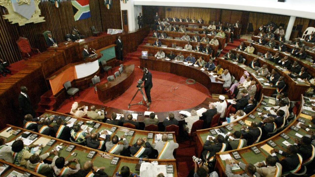Un nouveau chapitre s&rsquo;ouvre en Côte d&rsquo;Ivoire : la fin de la CEI et l&rsquo;enjeu des élections apaisées