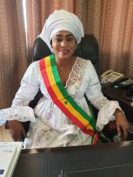 Maïmouna sène critique le populisme judiciaire d&rsquo;ousmane sonko à l&rsquo;assemblée