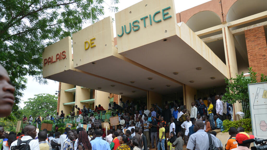 Affaire de corruption au Burkina Faso : la junte contre les douaniers et magistrats