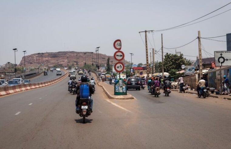 Bamako sous pression : les transporteurs routiers cessent leurs activités face à l&rsquo;insécurité