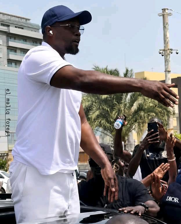 Ousmane Sonko galvanise ses partisans lors d&rsquo;une marche mémorable à Dakar