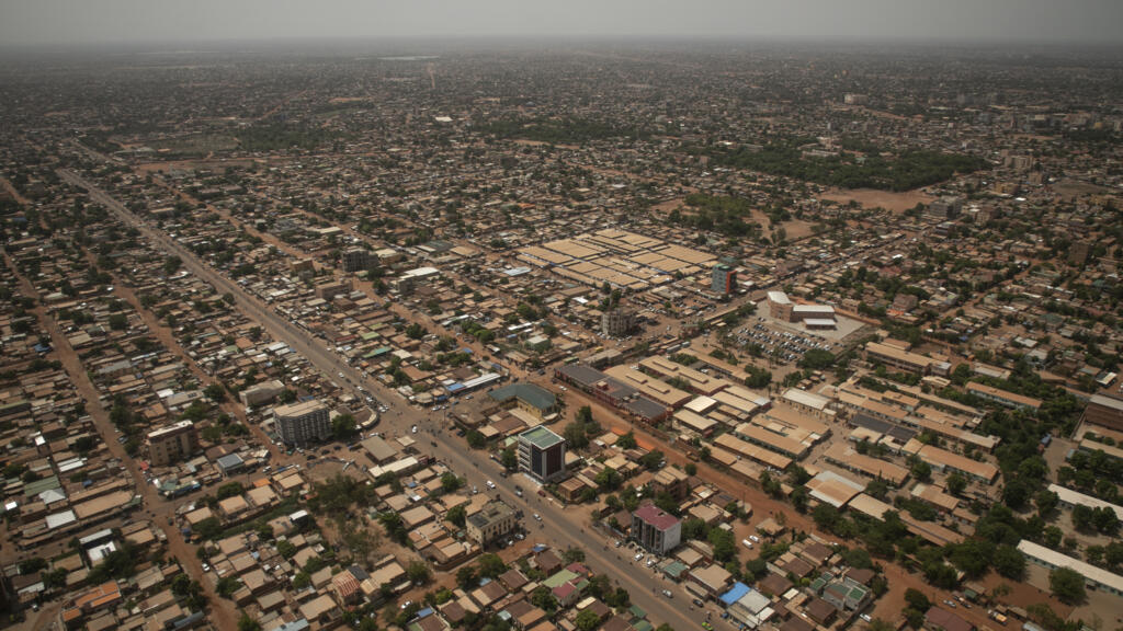 Suspension d&rsquo;une association étudiante au Burkina Faso : quels impacts sur la jeunesse ?