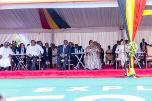 Faure Gnassingbé en discussion avec des dirigeants africains
