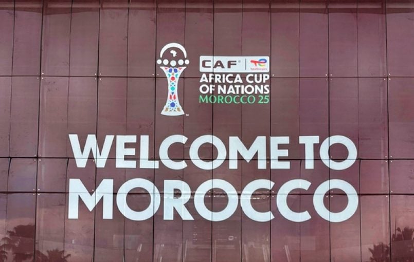 Un stade de football rempli lors d'une finale de can
