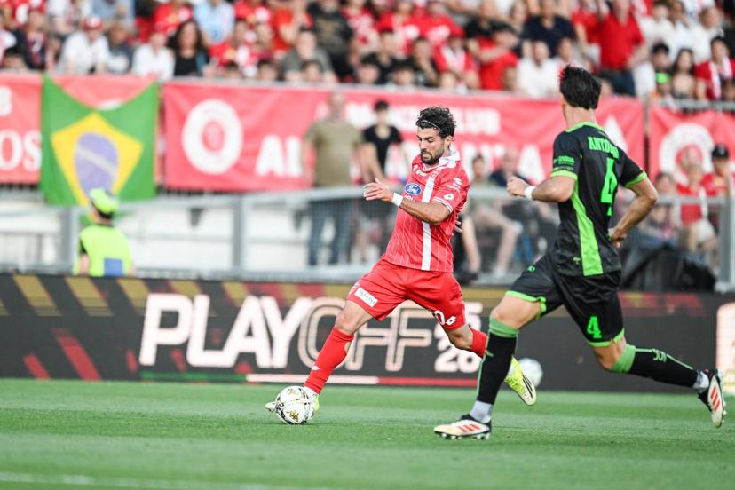 Patrick Cutrone et Monza retrouvent la Serie A, malgré une finale retour de play-offs mal maîtrisée contre Catanzaro. (Tiziano Ballabio / NurPhoto/AFP)