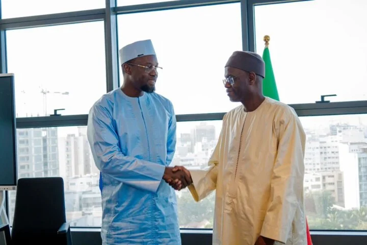 Primature : Les images de la passation de services entre Ousmane Sonko et Al Aminou Lo