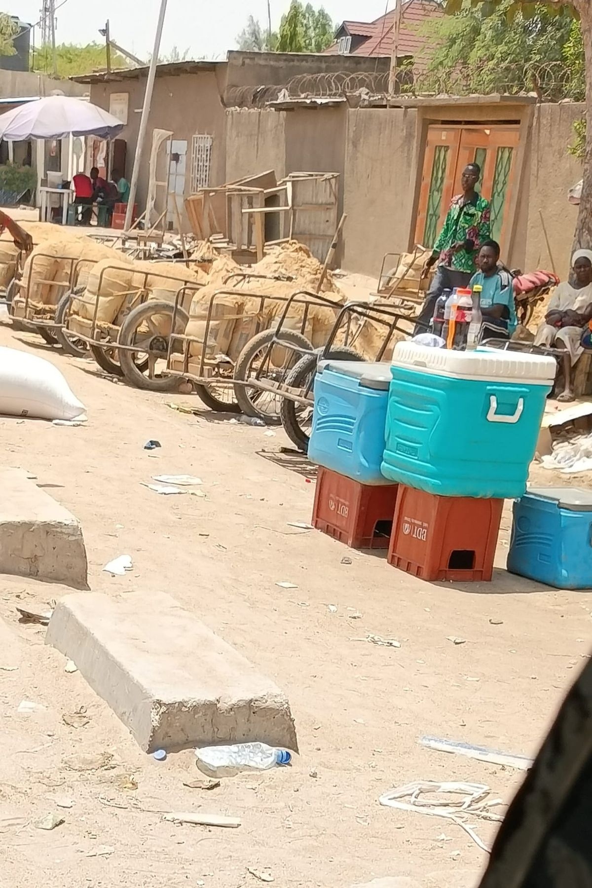 La jeunesse de N&rsquo;Djamena face à l&rsquo;urgence de la survie : le commerce du sable