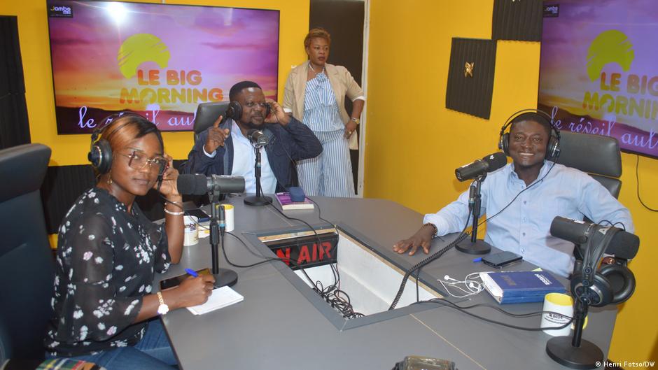 Au Cameroun, des jeunes journalistes résistent à la pression médiatique