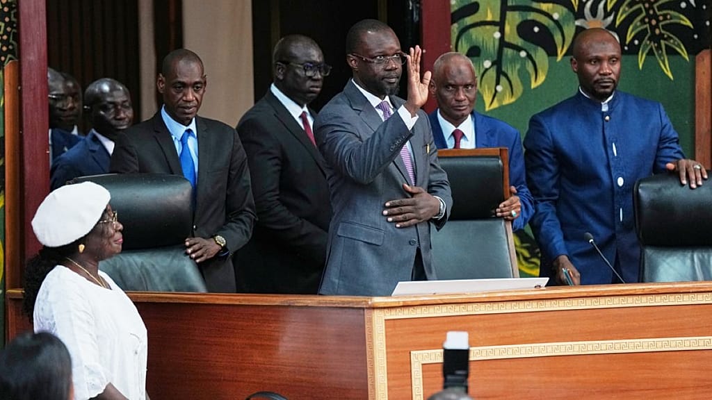 Sénégal : Ousmane Sonko conforté à la tête du Parlement