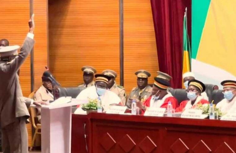 Assimi Goïta officiellement investi président de la transition au Mali