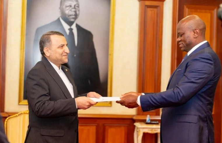 Cinq nouveaux ambassadeurs accrédités au Gabon : le président Oligui Nguema renforce les liens diplomatiques