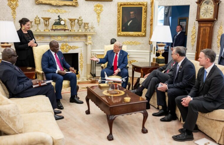 Le Gabon refuse fermement l&rsquo;accueil des migrants expulsés par les États-Unis