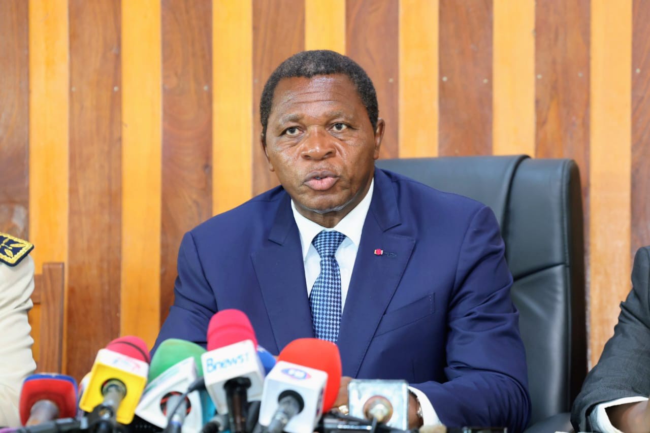 Atanga Nji et la théorie de l&rsquo;équilibre imparfait : une lecture politique