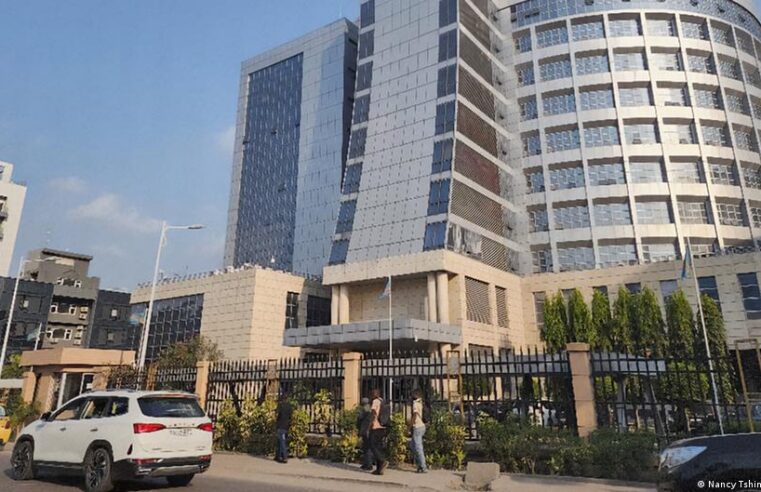 Réforme constitutionnelle en RDC : le pouvoir camper sur ses positions malgré l&rsquo;appel à la grève générale