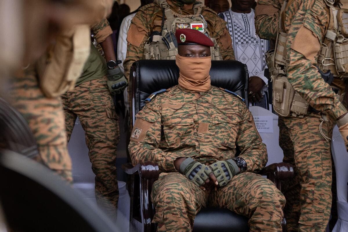 Le Burkina Faso rompt ses liens diplomatiques avec la France : une nouvelle ère pour la politique au Sahel