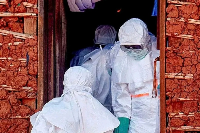 Ebola en RDC : Kinshasa lance une riposte élargie après un cas détecté en France