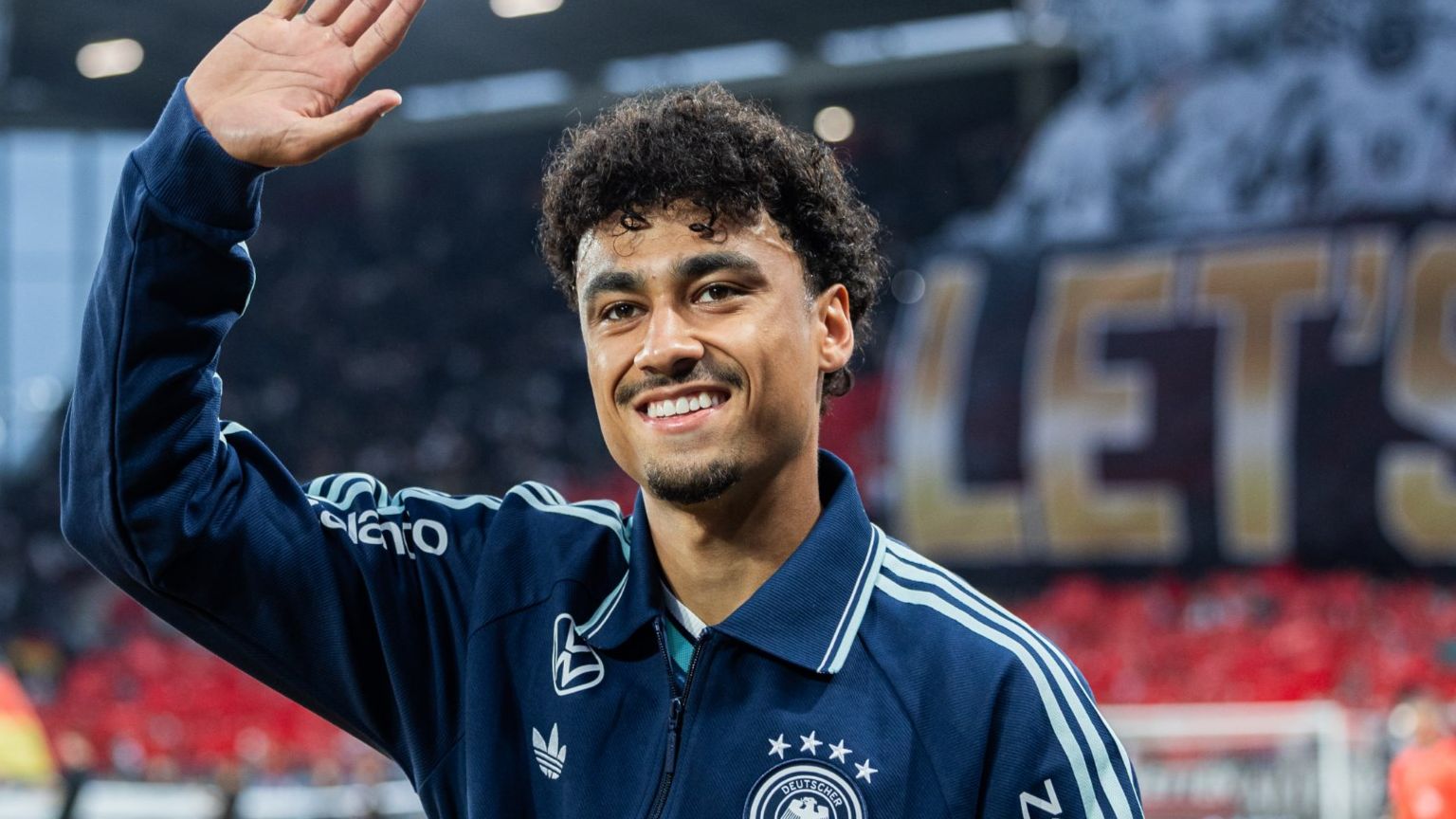 Arsenal en tête pour le latéral brown, le bayern recule face au prix