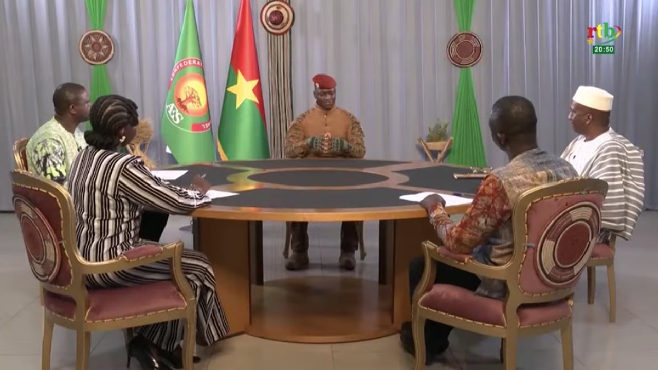 Ouagadougou exige la diffusion gratuite de sa chaîne nationale par Canal+
