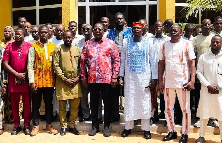 Les jeunes entrepreneurs du Burkina Faso s&rsquo;unissent pour une économie formelle et dynamique