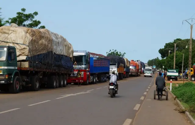 Les responsables nigériens et béninois ont trouvé un terrain d'entente pour rouvrir la frontière entre leurs deux pays, fermée depuis juillet 2023