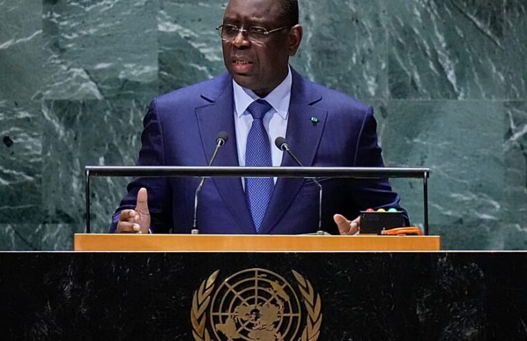 Sénégal : les familles des martyrs s’opposent au soutien de Macky Sall à l’ONU