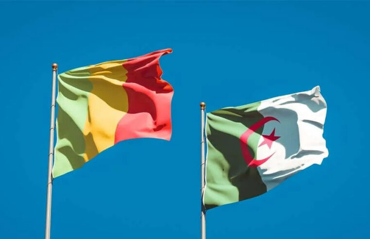 Algérie et Mali rétablissent leurs liens aériens et diplomatiques