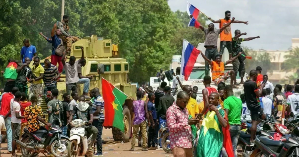 Attaques au Burkina Faso : au moins 22 militaires et civils tués ce week