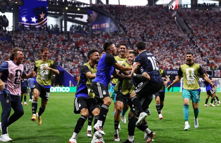 Victoire argentine face à l&rsquo;angleterre en demi-finale du mondial