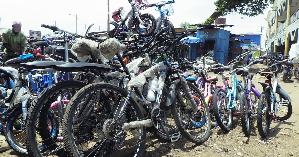 Marché de Médine à Bamako : l’effervescence des artisans et commerçants
