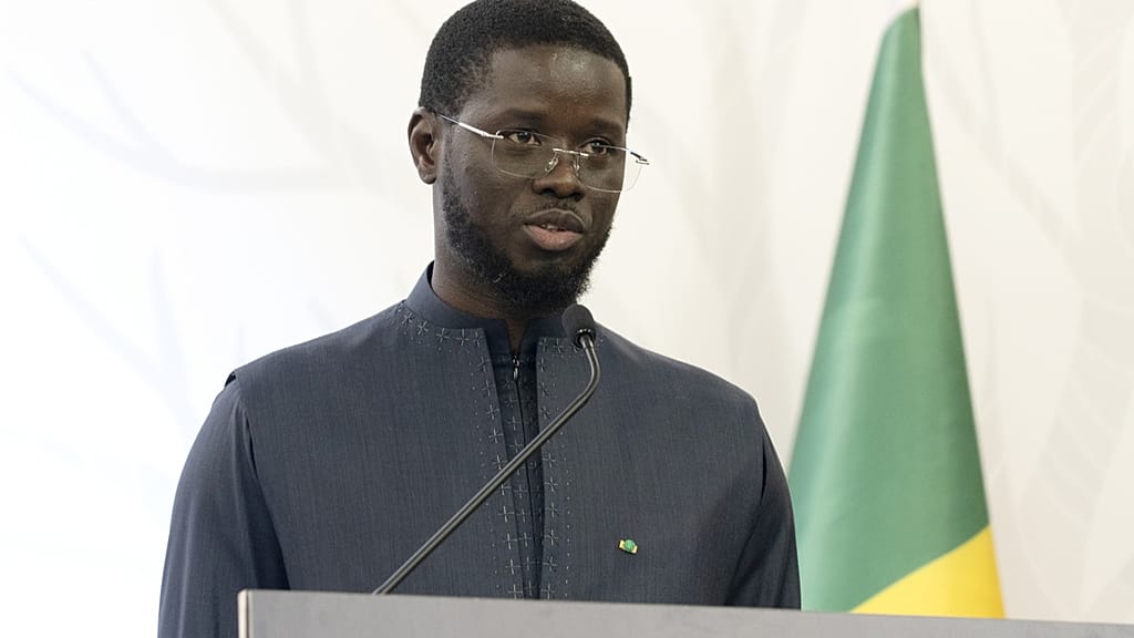Bassirou Diomaye Faye : un nouveau chapitre politique s&rsquo;ouvre au Sénégal