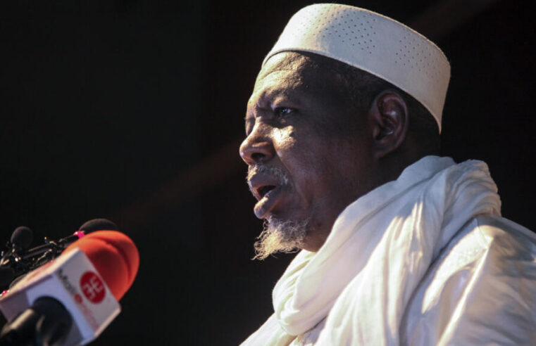 Ancien ministre malien rejoint la coalition de l&rsquo;imam Dicko : un tournant politique ?