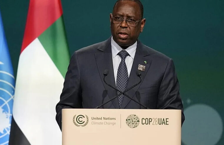 Rencontre historique entre l&rsquo;ex-président Macky Sall et le président Diomaye Faye