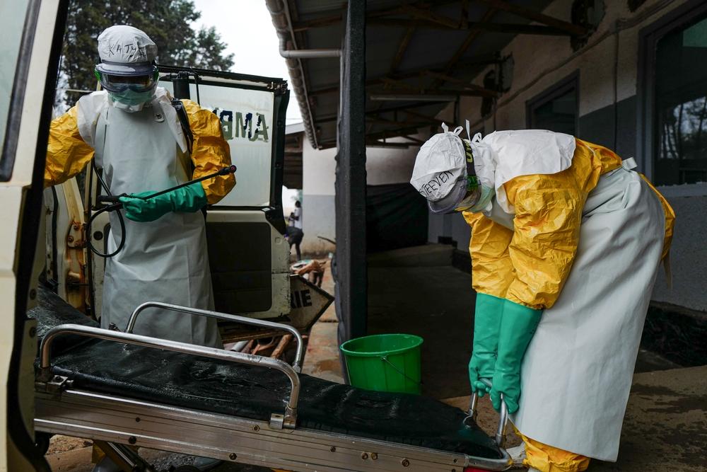 RDC : comment regagner la confiance des populations face à Ebola